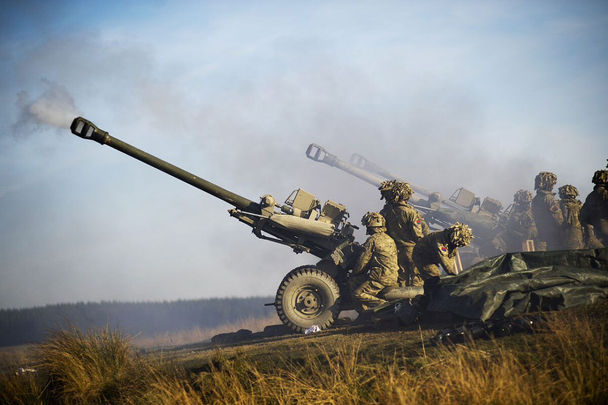 The L118 105 Mm Light Gun Replacement Think Defence   Royal Artillery Firing 105mm Light Guns MOD 45155621 1200x799 